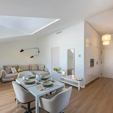 Stunning Penthouse With Terrace, Sea View And Parking